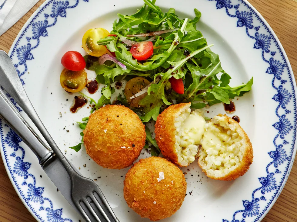 triple chees and chilli rice balls with pesto
