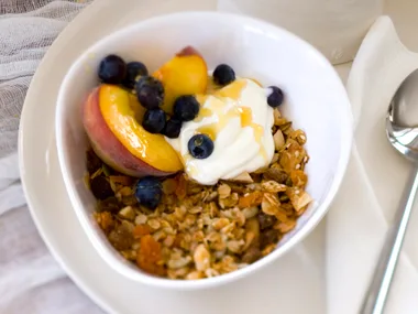 Apricot and almond toasted muesli