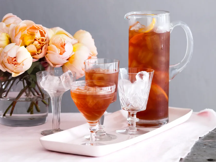 Pomegranate iced green tea