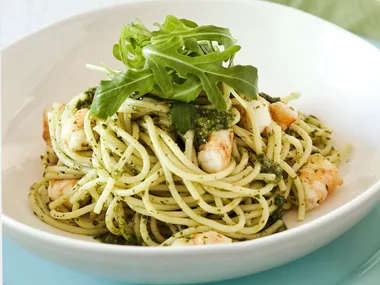 Spaghetti with prawns and salsa verde