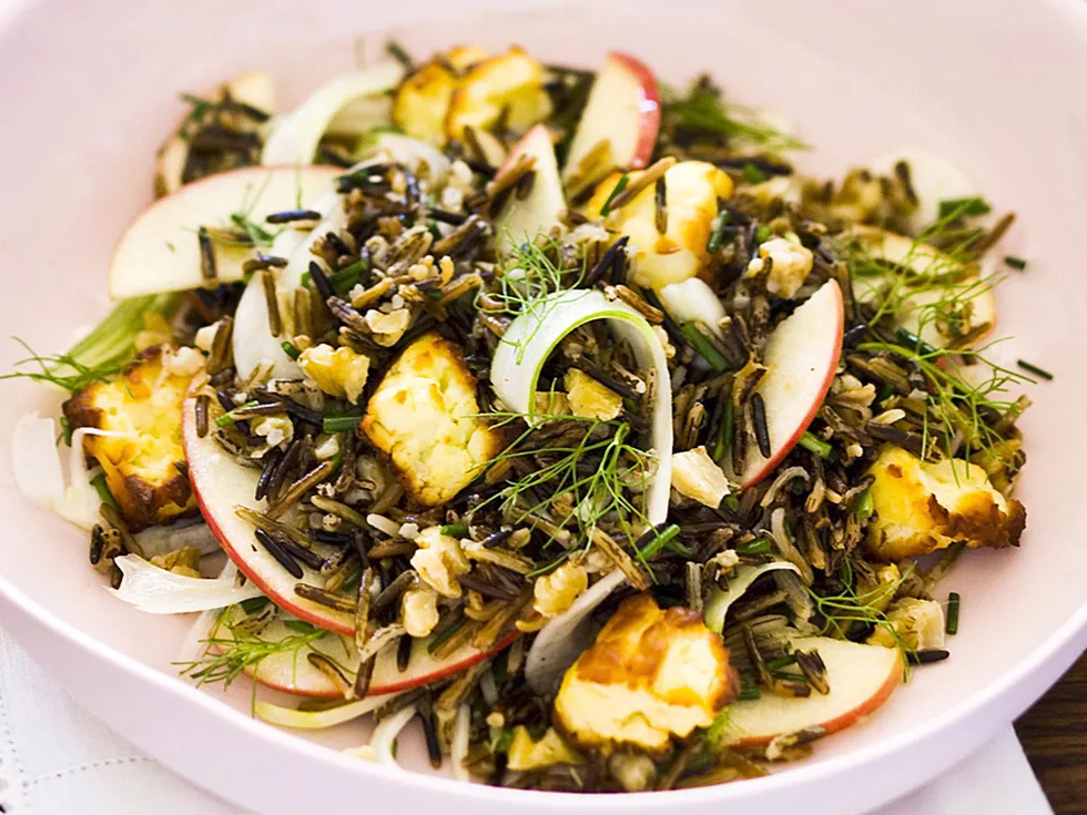 Wild rice, apple and fennel salad