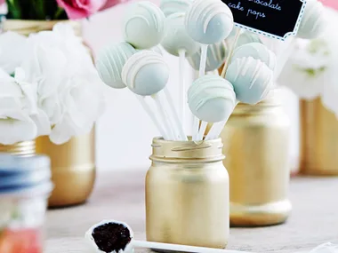 Double chocolate cake pops