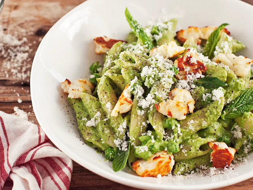 Pea, haloumi and mint penne