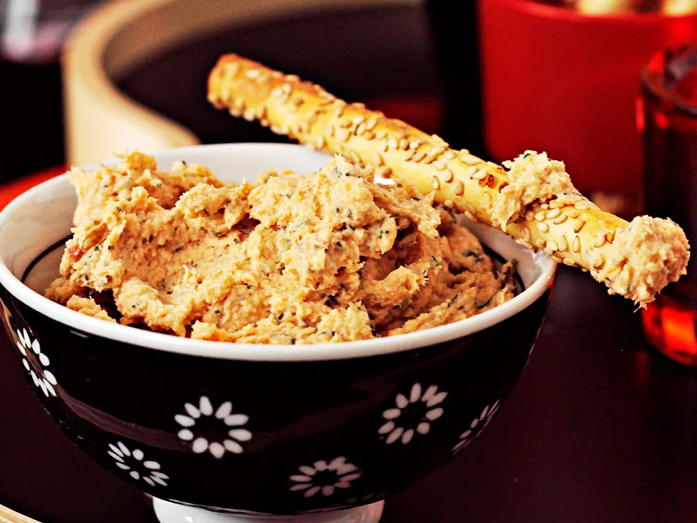Salmon dip with grissini