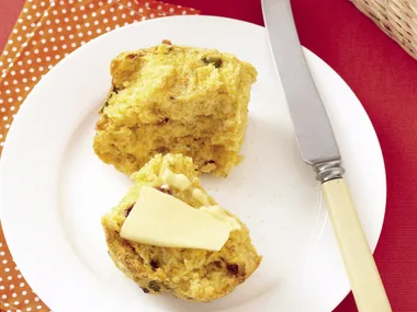 Quick breads - Corn and cheese pull apart