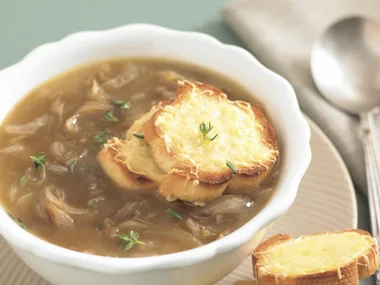 French Onion with Cheesy Toasts