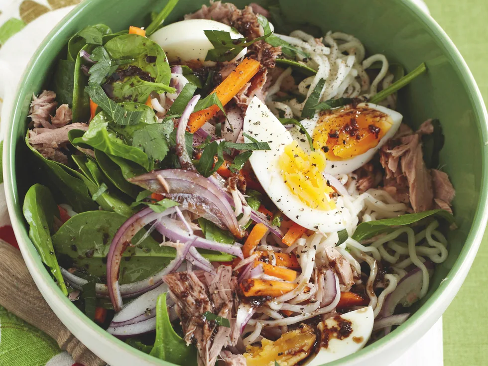 Balsamic Tuna and Egg Noodles