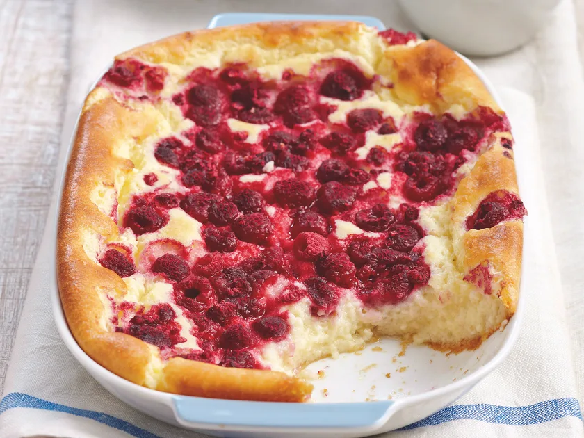 Semolina and raspberry pudding