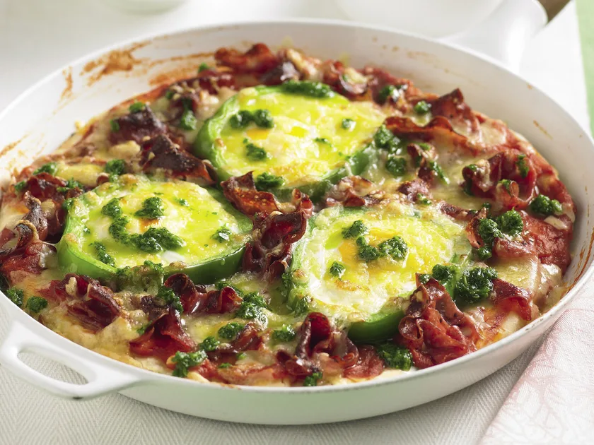 Egg and salami pan pizza