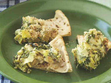 Baked Artichoke and Spinach Dip with Pita Crisps