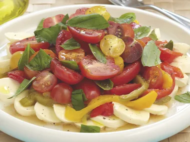 Italian-style Tomato and Capsicum Salad