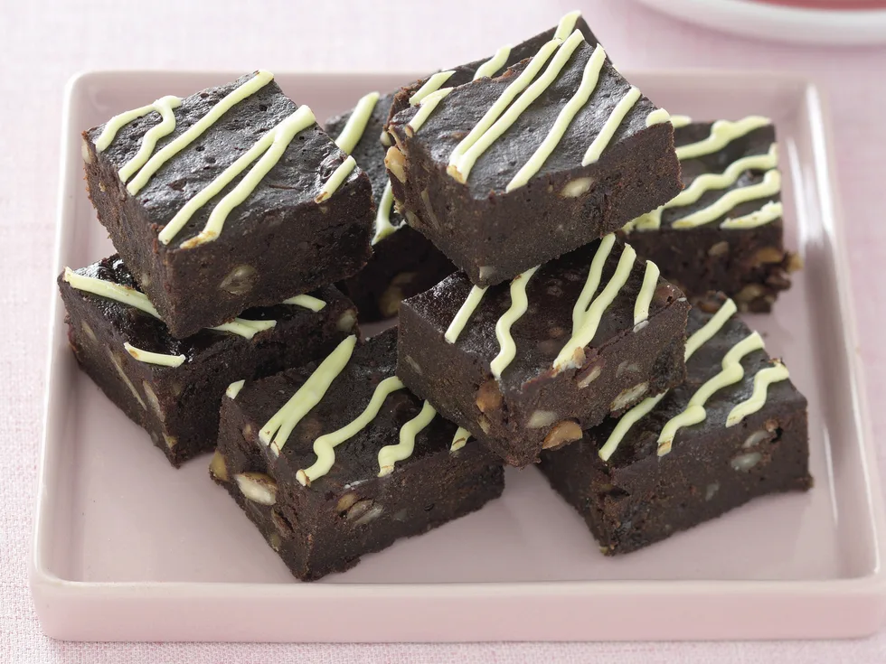 Prune, Salted Peanut and Chocolate Slice