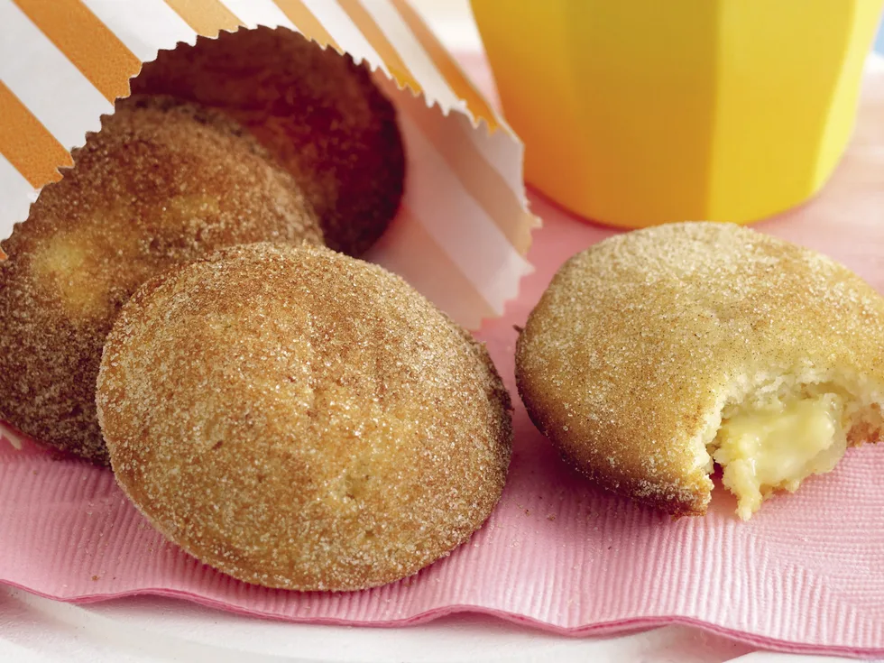 Apple, Custard and Cinnamon Donut Cakes