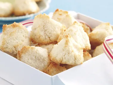 Coconut and Almond Macaroons