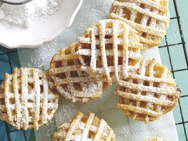 Take a Muffin Tray - Little Apple Pies