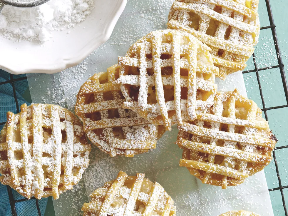 Take a Muffin Tray - Little Apple Pies