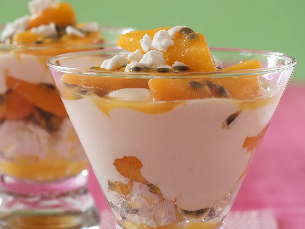 PEACH AND PASSIONFR MERINGUE