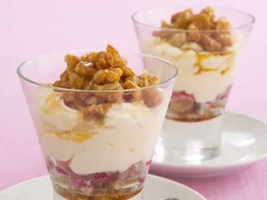 crunchy strawberry and cream dessert