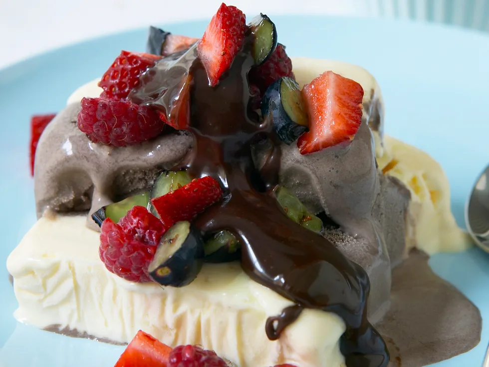 Deck Ice-Cream with Fudge Sauce and Berry Salsa