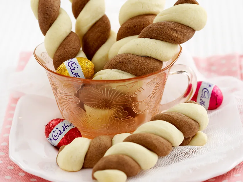 Easter shortbread twists