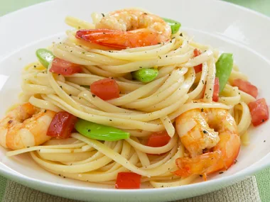 Garlic and Chilli Prawn Linguine