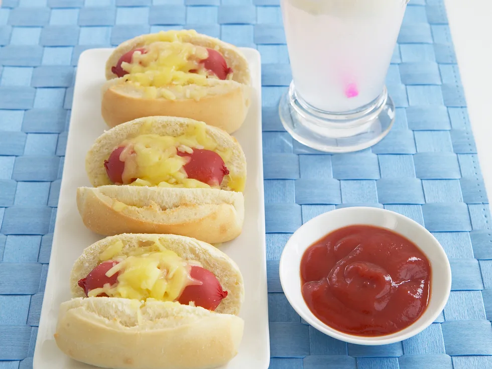 mini hot dogs