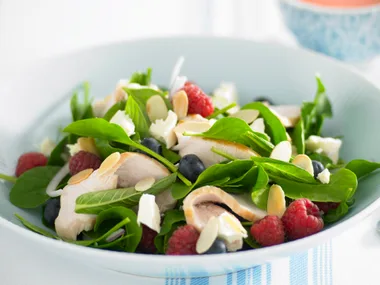 mixed berry and chicken salad