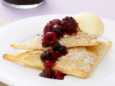 mixed berry pastries
