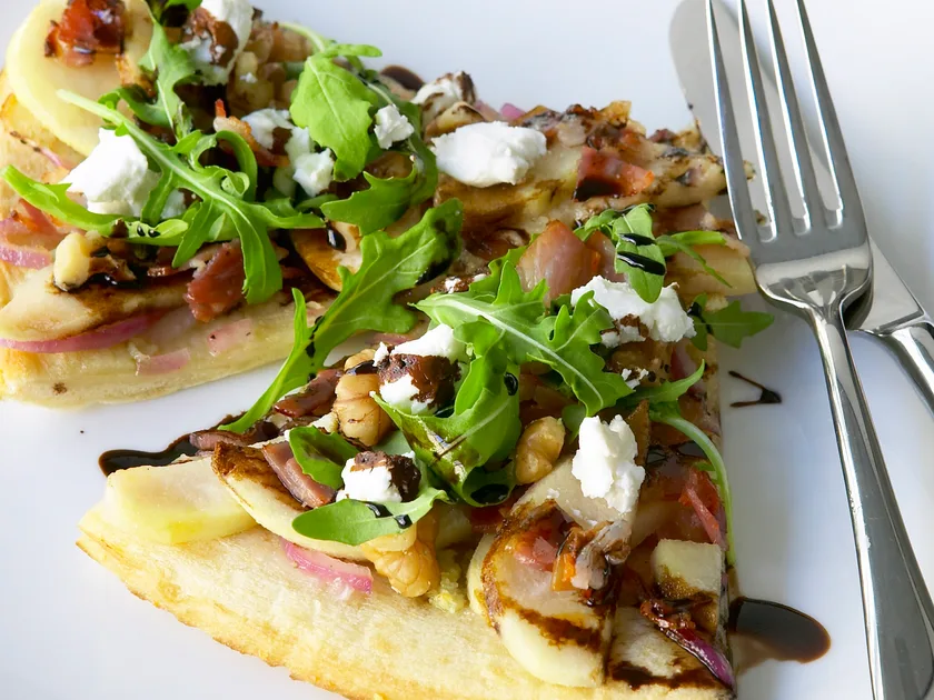 Pear and walnut pizza