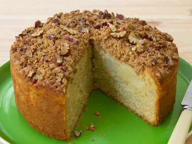 pear and pecan streusel cake
