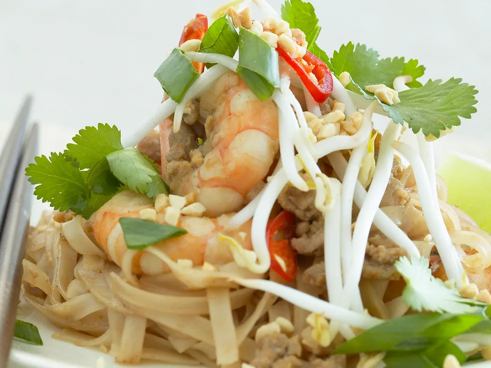 prawn pad thai