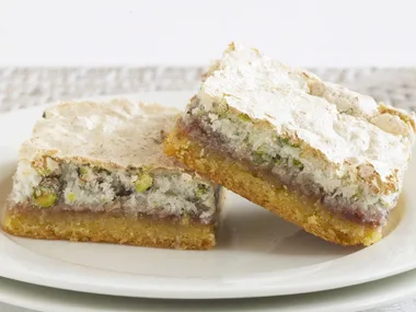 raspberry and pistachio slice