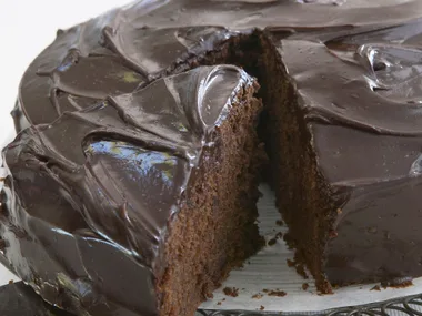 red wine chocolate cake