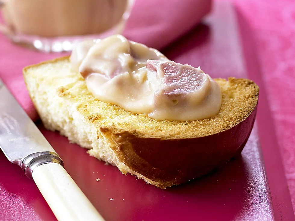 rhubarb and lemon curd