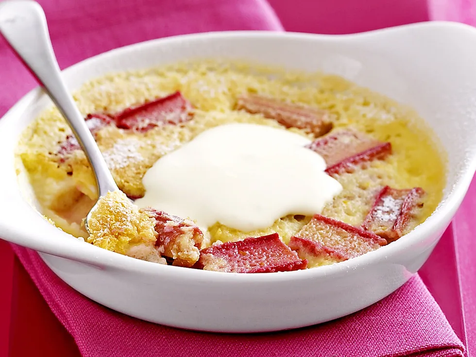 rhubarb pudding