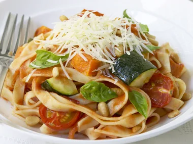 roasted kumara, tomato and zucchini pasta