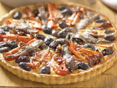 roasted tomato, caramelised onion and olive quiche