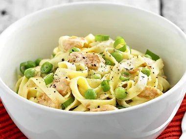 salmon, pea and cream fettucine