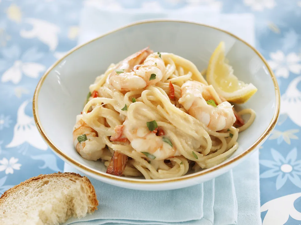 spicy garlic prawn pasta