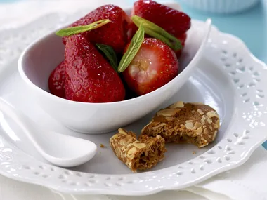 Strawberries with vanilla ricotta