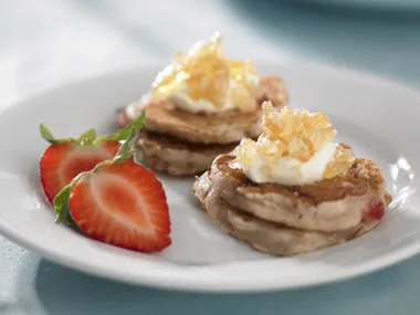 strawberry pikelets with praline