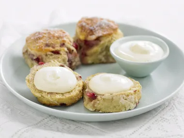 strawberry vanilla scones with chantilly cream