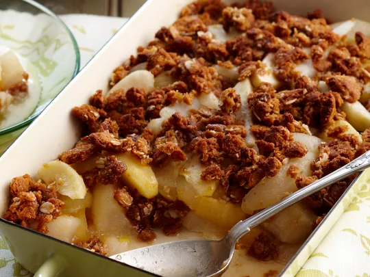 Apple, pear and Anzac biscuit crumble