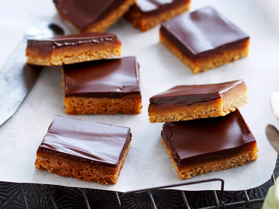 Caramel chocolate slice