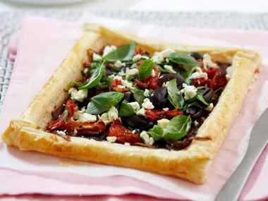 Caramelised onion and spinach tart