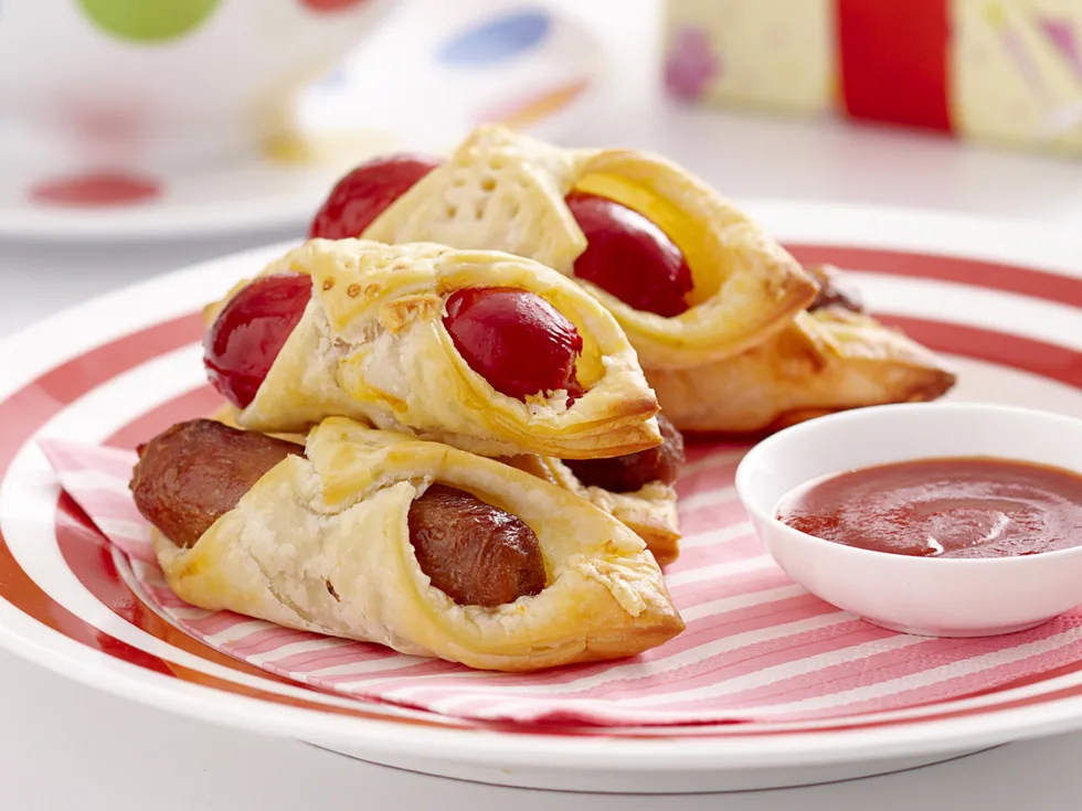 Chipolatas in pastry