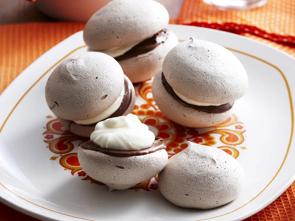 Choc hazelnut meringues