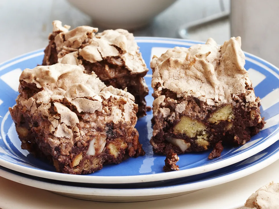 Chocolate fruit and nut slice with macaroon topping