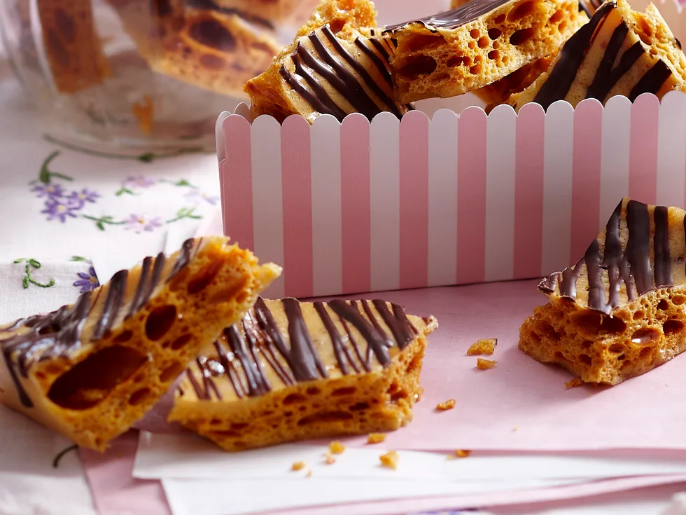 Choc-topped honeycomb
