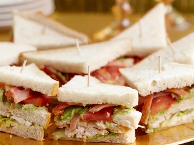 Club sandwich bites
